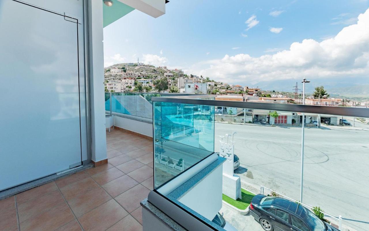 The City Gate Hotel Sarandë Buitenkant foto